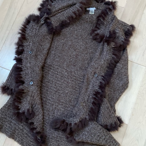 Tempo Paris Brown Rabbit Fur Trim Long Snap Sweater Coat s M/L worn once Cute! - Picture 2 of 9
